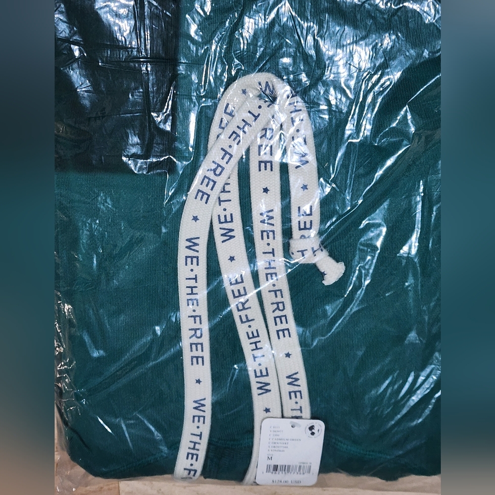 Free People We The Free Hoodie with Drawstrings Green M NWT - Picture 4 of 6